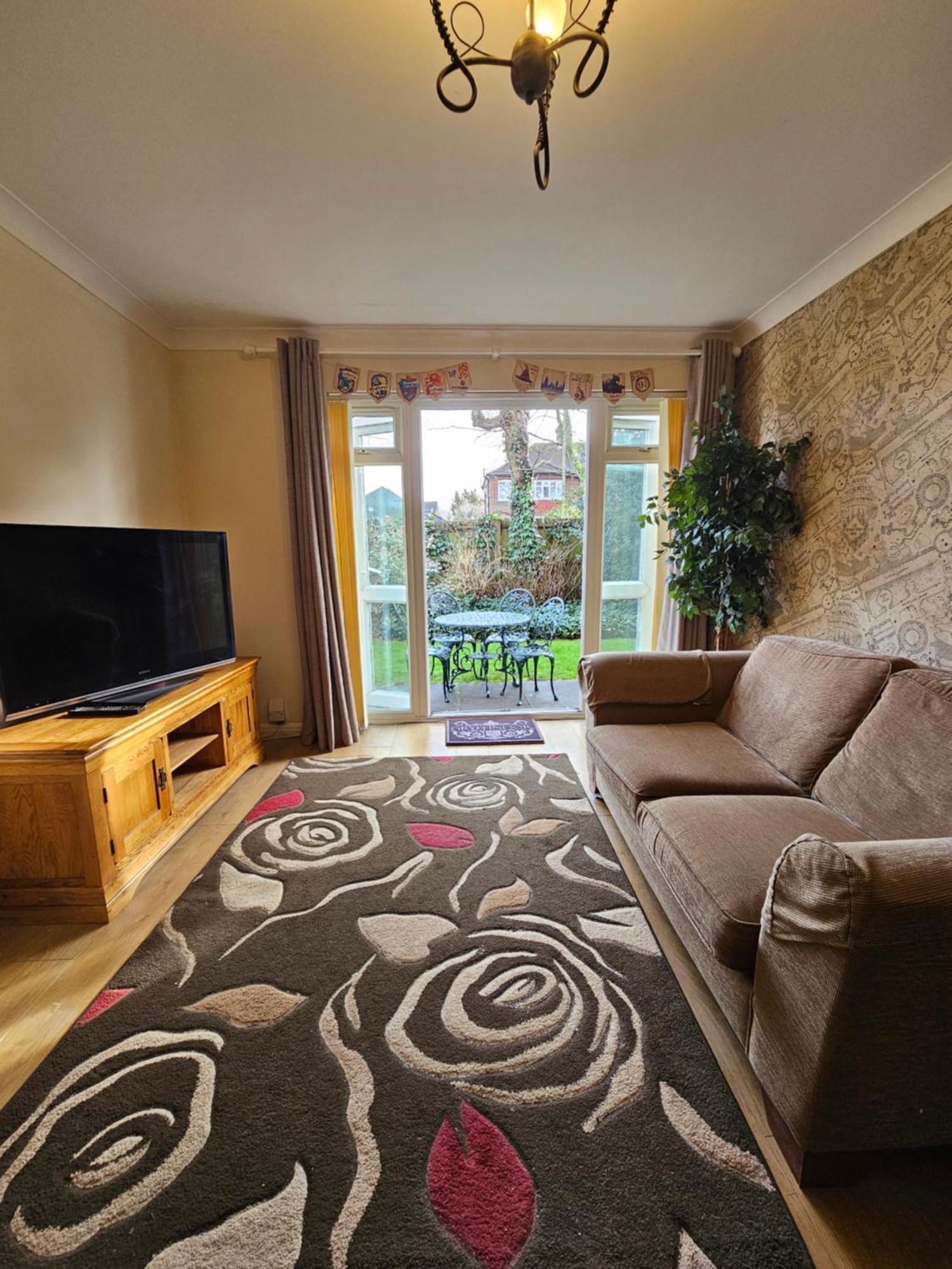 Harry Potter Hogwarts Apartment วัตฟอร์ด ภายนอก รูปภาพ